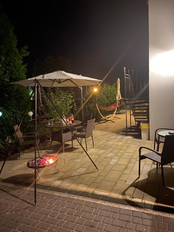 Apartamenty Nad Jeziorem Charzykowskim Villa Emilia Хажикови Екстер'єр фото