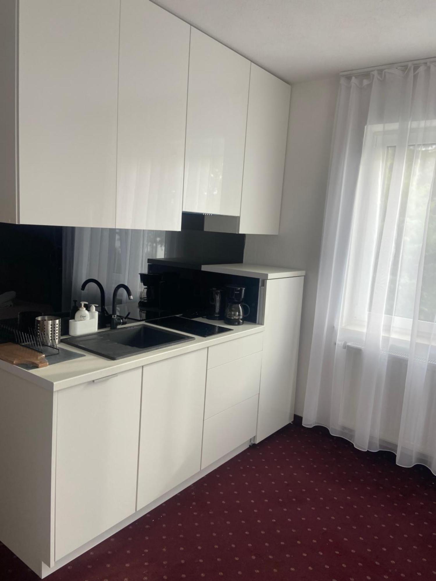 Apartamenty Nad Jeziorem Charzykowskim Villa Emilia Хажикови Екстер'єр фото