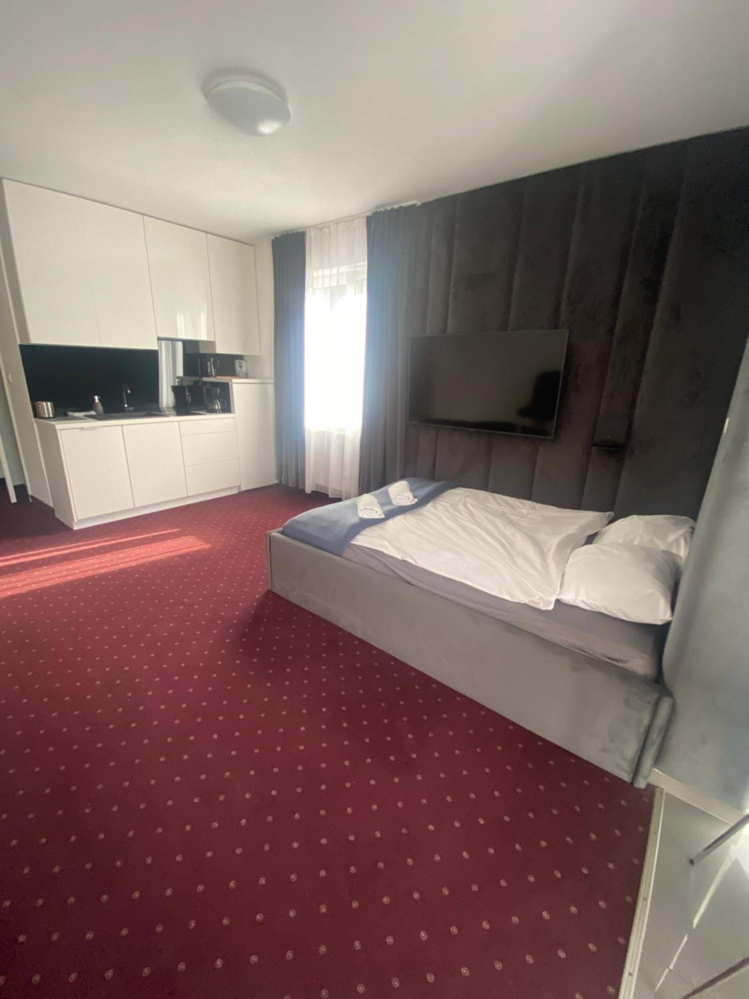 Apartamenty Nad Jeziorem Charzykowskim Villa Emilia Хажикови Екстер'єр фото